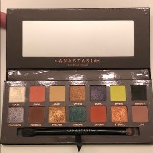 Anastasia Beverly Hills Prism Palette
